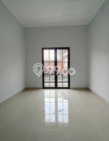 Hunian Cantik Modern Lb 100m2 di Ciracas, Jakarta Timur Hunian Cantik Modern Lb 100m2 di Ciracas, Jakarta Timur