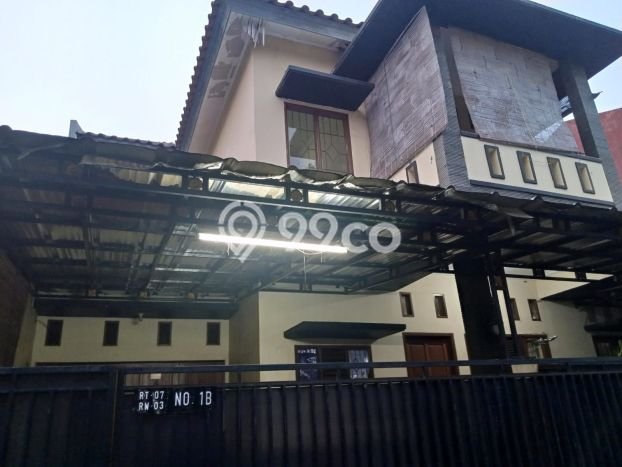 Rumah Strategis Modern Lb 160m2 di Kramat Jati, Jakarta Timur Rumah Strategis Modern Lb 160m2 di Kramat Jati, Jakarta Timur
