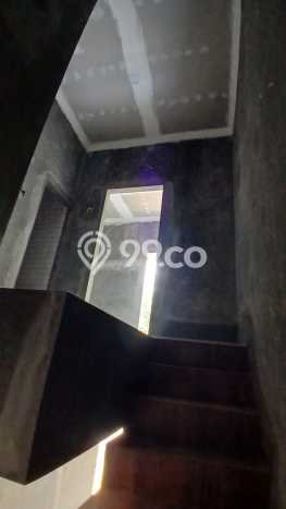 Rumah Strategis Minimalis Lb 55m2 di Ciracas, Jakarta Timur Rumah Strategis Minimalis Lb 55m2 di Ciracas, Jakarta Timur