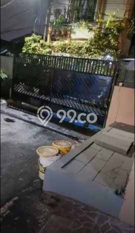 Rumah Minimalis LT 65m² Terawat di Kompleks Cluster Condet, Jakarta Timur Rumah Minimalis LT 65m² Terawat di Kompleks Cluster Condet, Jakarta Timur