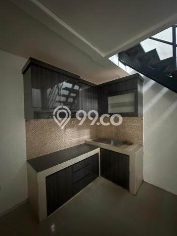 Disewakan! Rumah 3 Kamar Tidur &
2 Kamar Mandi di Condet, Jakarta Timur Disewakan! Rumah 3 Kamar Tidur &
2 Kamar Mandi di Condet, Jakarta Timur