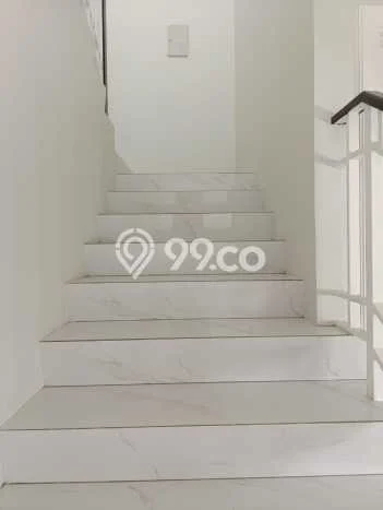 Sewa Rumah Harga Terjangkau di Summarecon Crown Gading Bekasi dengan 3 Kamar Tidur Sewa Rumah Harga Terjangkau di Summarecon Crown Gading Bekasi dengan 3 Kamar Tidur