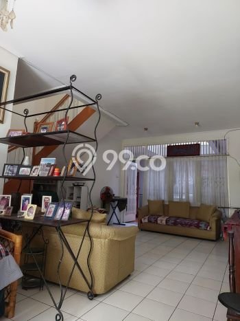 Rumah di Bintaro, Tangerang Selatan, LT 135m² Bangunan 200m² Rumah di Bintaro, Tangerang Selatan, LT 135m² Bangunan 200m²