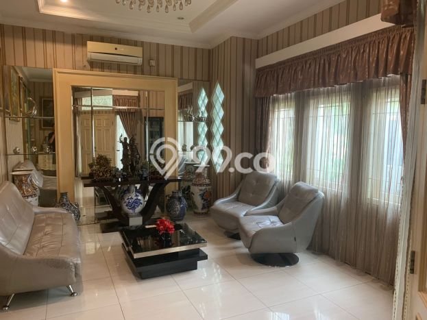 Hunian Elit LB 450m2 Siap Huni Desain Elegan di Bintaro, Tangerang Selatan Hunian Elit LB 450m2 Siap Huni Desain Elegan di Bintaro, Tangerang Selatan