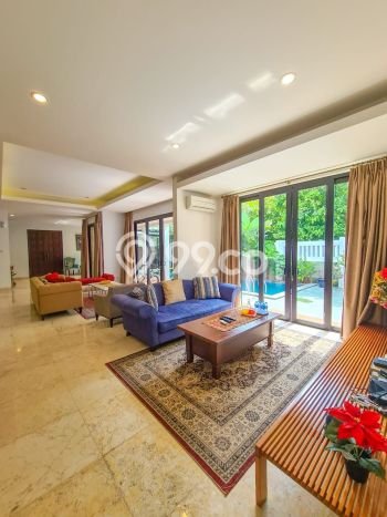 Dijual Rumah Mewah Megah Dengan View Eksklusif di Kemang, Jakarta Selatan Dijual Rumah Mewah Megah Dengan View Eksklusif di Kemang, Jakarta Selatan