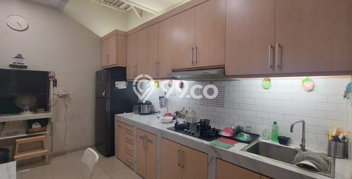 Rumah Elit Modern Tanpa Renovasi di Bintaro Tangerang Selatan Rumah Elit Modern Tanpa Renovasi di Bintaro Tangerang Selatan