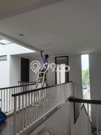 PROPERTI PILIHAN! Rumah Asri area Sektor 7-Bintaro, LT 310m² Bangunan 240m² PROPERTI PILIHAN! Rumah Asri area Sektor 7-Bintaro, LT 310m² Bangunan 240m²