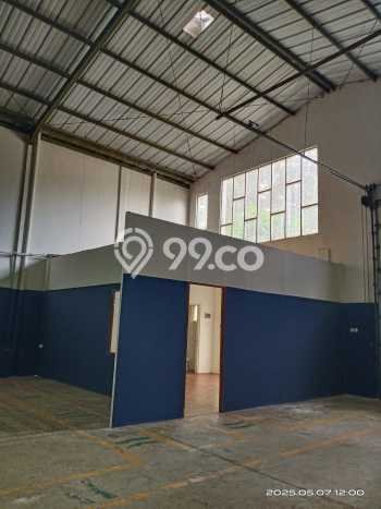Gudang Disewakan Kawasan BSD, Luas 500m², Jalan Utama, Lokasi Bagus Gudang Disewakan Kawasan BSD, Luas 500m², Jalan Utama, Lokasi Bagus