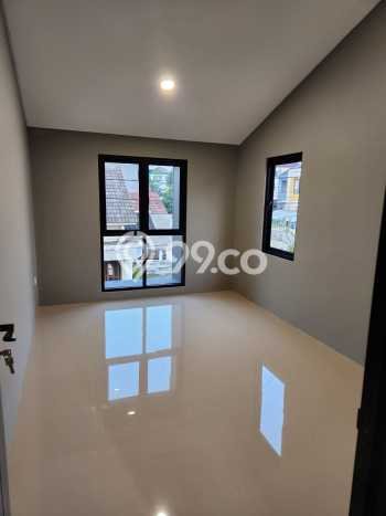 Dijual Rumah Luas Megah Dengan View Cantik di Ciater, Tangerang Dijual Rumah Luas Megah Dengan View Cantik di Ciater, Tangerang