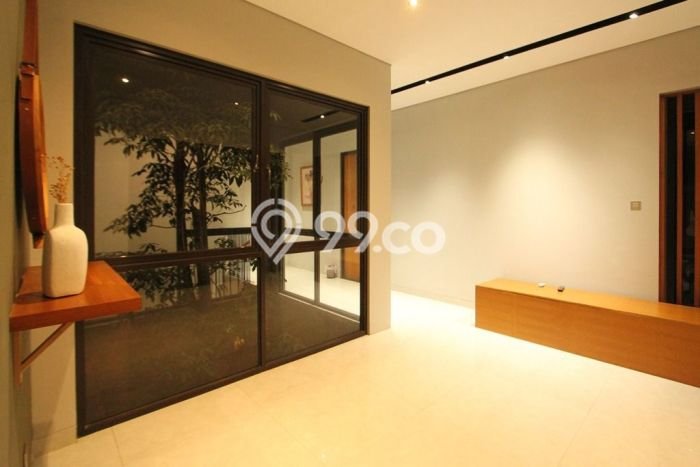 Rumah di Kawasan BSD, Lingkungan Elite 4 KT Rumah di Kawasan BSD, Lingkungan Elite 4 KT