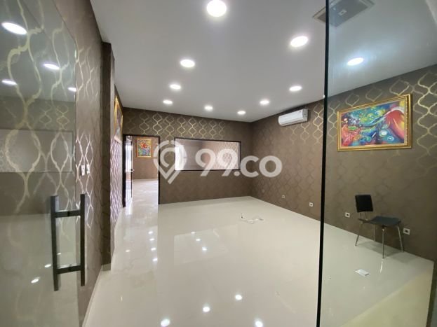 Ruko Dijual Lokasi Emas di Pademangan Luas 320m2 Ruko Dijual Lokasi Emas di Pademangan Luas 320m2