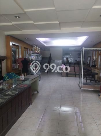 Ruko Dijual di Tanah Abang Jakarta Pusat dengan LB 420m2 Ruko Dijual di Tanah Abang Jakarta Pusat dengan LB 420m2