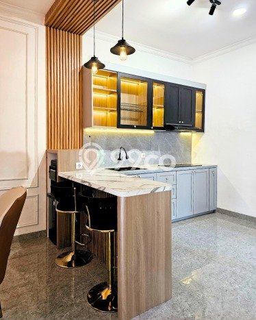Ready to Use! Premium House LT 240m2 Desain Modern di BSD Ready to Use! Premium House LT 240m2 Desain Modern di BSD