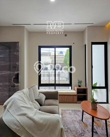 Jual Rumah Eksklusif 4 KT di BSD Nusaloka, Tangerang Jual Rumah Eksklusif 4 KT di BSD Nusaloka, Tangerang