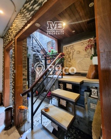 Hunian Elit LB 270m2 Siap Huni Desain Elegan di BSD, Tangerang Hunian Elit LB 270m2 Siap Huni Desain Elegan di BSD, Tangerang