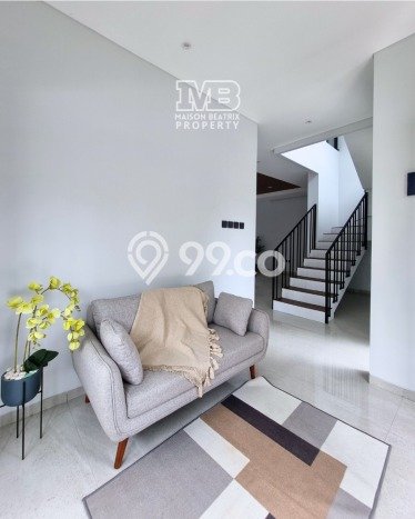 Rumah Mewah LB 170m2 Siap Pakai Desain Elegan di BSD Kencana Loka, Tangerang Rumah Mewah LB 170m2 Siap Pakai Desain Elegan di BSD Kencana Loka, Tangerang