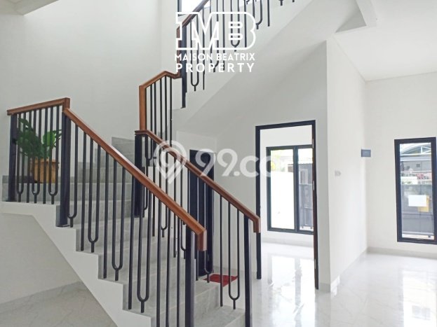 For Sale! Luxury House LT 135m2 Desain Modern di BSD For Sale! Luxury House LT 135m2 Desain Modern di BSD