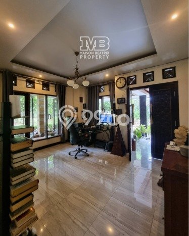 Hunian Elit LB 270m2 Siap Huni Desain Elegan di BSD, Tangerang Hunian Elit LB 270m2 Siap Huni Desain Elegan di BSD, Tangerang