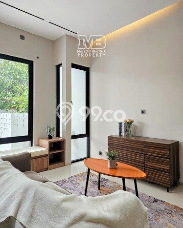 Jual Rumah Eksklusif 4 KT di BSD Nusaloka, Tangerang Jual Rumah Eksklusif 4 KT di BSD Nusaloka, Tangerang
