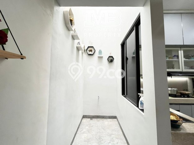 Hunian Cantik Minimalis Lb 120m2 di Setu, Tangerang Selatan Hunian Cantik Minimalis Lb 120m2 di Setu, Tangerang Selatan