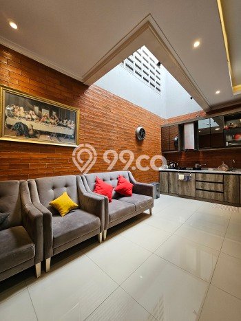 Dijual Hunian Rumah Terawat 4 Kamar di Gading Serpong Cluster Bohemia, Tangerang Dijual Hunian Rumah Terawat 4 Kamar di Gading Serpong Cluster Bohemia, Tangerang