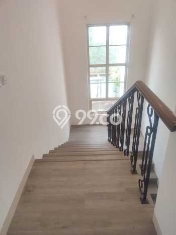Jarang Ada! Rumah Kontrakan 4 Kamar Bagus Siap Huni Lippo Karawaci Jarang Ada! Rumah Kontrakan 4 Kamar Bagus Siap Huni Lippo Karawaci