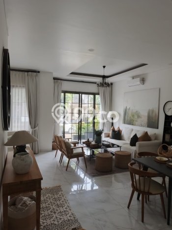 Hunian Mewah Siap Huni LT 112m2 di BSD, Tangerang Selatan Hunian Mewah Siap Huni LT 112m2 di BSD, Tangerang Selatan