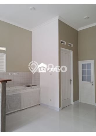 Jual Rumah Bagus Siap Huni LB 80m2 di BSD, Tangerang Selatan Jual Rumah Bagus Siap Huni LB 80m2 di BSD, Tangerang Selatan