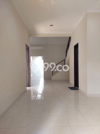 Rumah Luas Asri 3 KT Siap Huni di Gading Serpong Tangerang Rumah Luas Asri 3 KT Siap Huni di Gading Serpong Tangerang
