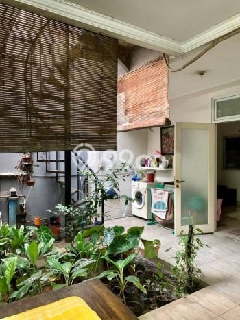Rumah Elit Modern Tanpa Renovasi di Banjar Wijaya Tangerang Rumah Elit Modern Tanpa Renovasi di Banjar Wijaya Tangerang