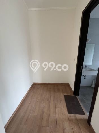 Rumah Luas Asri 4 KT Siap Pakai di Suvarna Sutera Tangerang Rumah Luas Asri 4 KT Siap Pakai di Suvarna Sutera Tangerang