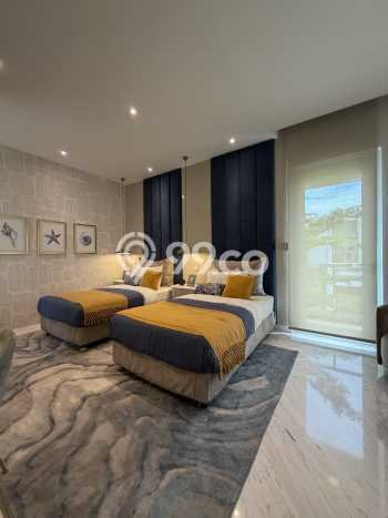 Ready to Use! Premium House LT 243m2 Desain Modern di Gading Serpong Ready to Use! Premium House LT 243m2 Desain Modern di Gading Serpong