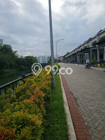 Disewakan! Rumah 3 Kamar Tidur &
3 Kamar Mandi di Modernland, Tangerang Disewakan! Rumah 3 Kamar Tidur &
3 Kamar Mandi di Modernland, Tangerang