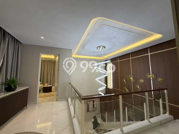 Ready to Use! Premium House LT 243m2 Desain Modern di Gading Serpong Ready to Use! Premium House LT 243m2 Desain Modern di Gading Serpong