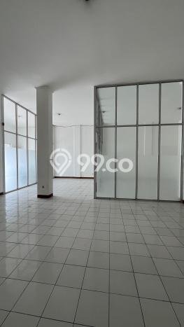 Unit Ruko Disewakan di Gading Serpong di Area Ramai & Strategis Unit Ruko Disewakan di Gading Serpong di Area Ramai & Strategis