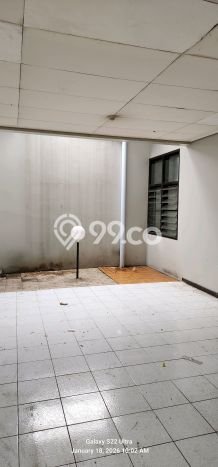 Rumah Modern 2 KT di Villa Melati Mas Tangerang Selatan Unfurnished Rumah Modern 2 KT di Villa Melati Mas Tangerang Selatan Unfurnished