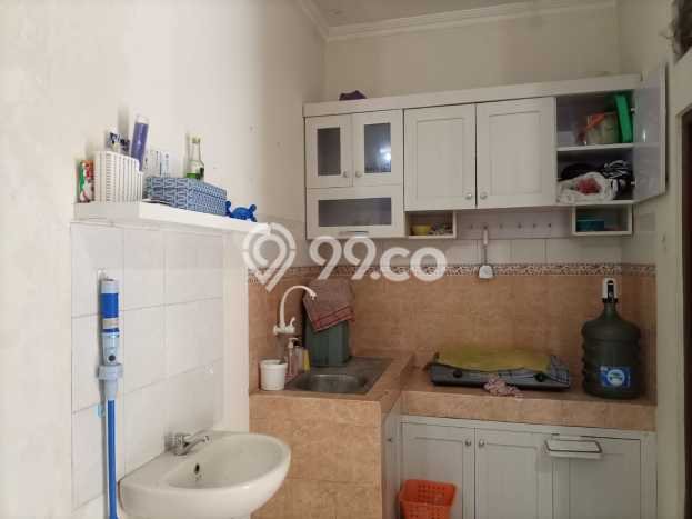 RECOMMENDED! Rumah di Depok, 5 KT, Area Premium, Luas 210m² LB 300m² RECOMMENDED! Rumah di Depok, 5 KT, Area Premium, Luas 210m² LB 300m²