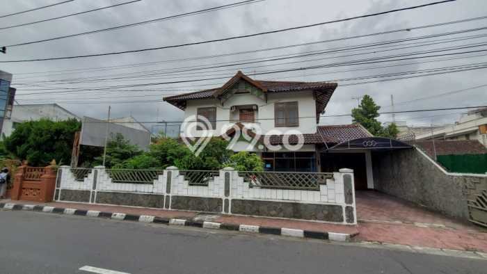 Siap Huni Hunian Elit 11 Kamar di Gedong Tengen Dekat ke Mana Saja Siap Huni Hunian Elit 11 Kamar di Gedong Tengen Dekat ke Mana Saja