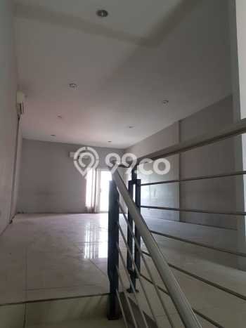 AREA PREMIUM! Ruko Disewakan Kawasan Depok, Luas 225m2m², Jalan Strategis AREA PREMIUM! Ruko Disewakan Kawasan Depok, Luas 225m2m², Jalan Strategis