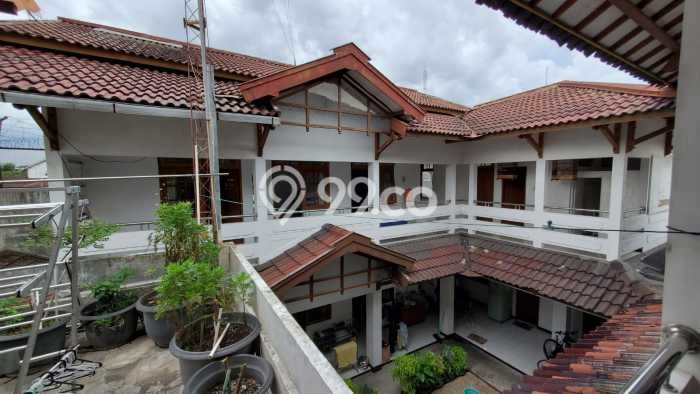 Siap Huni Hunian Elit 11 Kamar di Gedong Tengen Dekat ke Mana Saja Siap Huni Hunian Elit 11 Kamar di Gedong Tengen Dekat ke Mana Saja