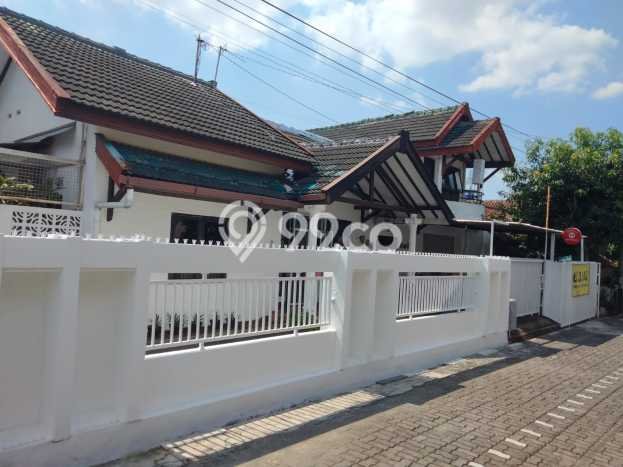 Rumah Mewah Siap Huni LT 247m2 di Depok, Sleman Rumah Mewah Siap Huni LT 247m2 di Depok, Sleman