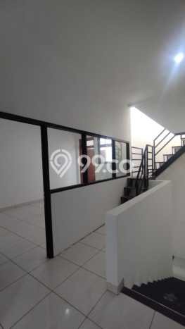Unit Ruko disewakan di Depok Sleman dengan LT 120m2 / LB 288m2 Unit Ruko disewakan di Depok Sleman dengan LT 120m2 / LB 288m2