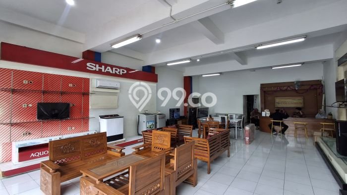 Ruko Komersial Disewakan di Mantrijeron Yogyakarta Luas 300m2 Ruko Komersial Disewakan di Mantrijeron Yogyakarta Luas 300m2