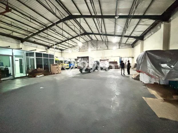 Unit Gudang disewakan di Mlati Sleman dengan LT 2000m2 / LB 1500m2 Unit Gudang disewakan di Mlati Sleman dengan LT 2000m2 / LB 1500m2