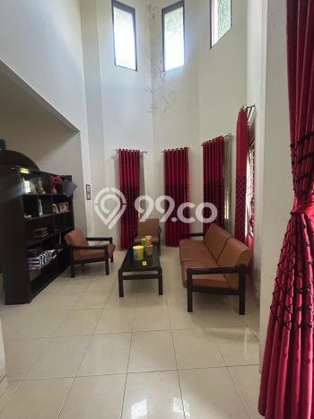 Rumah Mewah LB 359m2 Siap Huni Desain Elegan di Maguwoharjo, Yogyakarta Rumah Mewah LB 359m2 Siap Huni Desain Elegan di Maguwoharjo, Yogyakarta