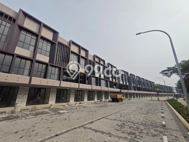 AREA KOMERSIAL! Ruko Kawasan Lengkong Kulon, Luas 54m², Jalan Utama AREA KOMERSIAL! Ruko Kawasan Lengkong Kulon, Luas 54m², Jalan Utama