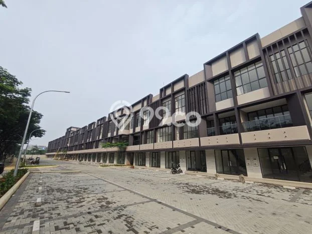 AREA KOMERSIAL! Ruko Kawasan Lengkong Kulon, Luas 54m², Jalan Utama AREA KOMERSIAL! Ruko Kawasan Lengkong Kulon, Luas 54m², Jalan Utama