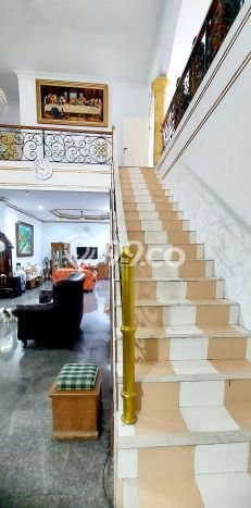 Siap Huni Rumah Mewah 6 Kamar di Cempaka Putih Dekat ke Mana Pun Siap Huni Rumah Mewah 6 Kamar di Cempaka Putih Dekat ke Mana Pun