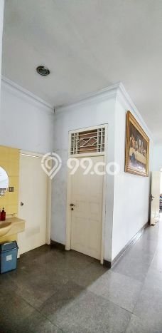 Siap Huni Rumah Mewah 6 Kamar di Cempaka Putih Dekat ke Mana Pun Siap Huni Rumah Mewah 6 Kamar di Cempaka Putih Dekat ke Mana Pun