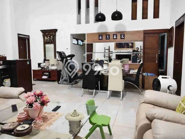 Dijual Cepat Rumah Bagus Siap Huni LB 150m2 di Batununggal, Bandung Dijual Cepat Rumah Bagus Siap Huni LB 150m2 di Batununggal, Bandung